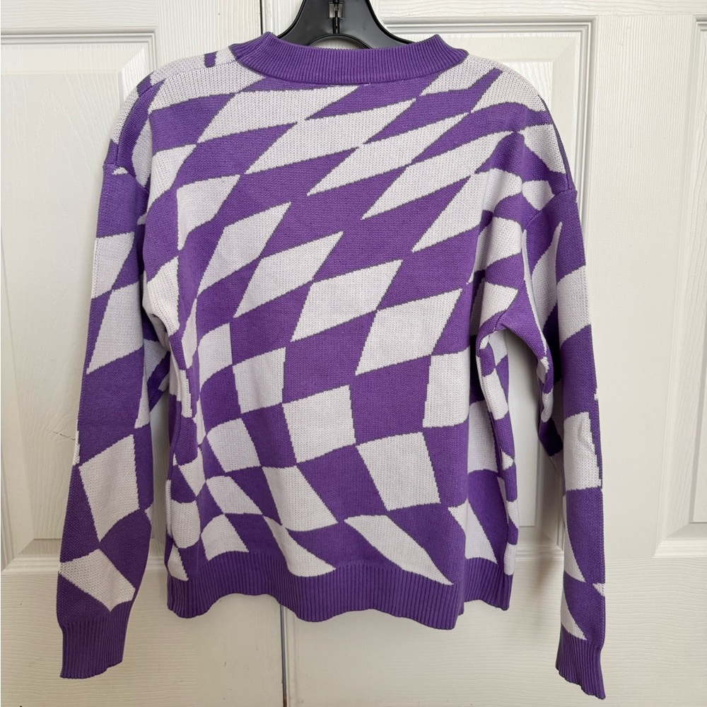 Sweater - Picture 2 of 3